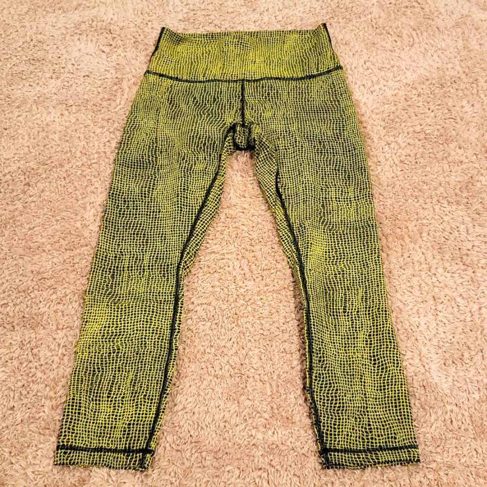 Lululemon Black and Yellow Leggings
